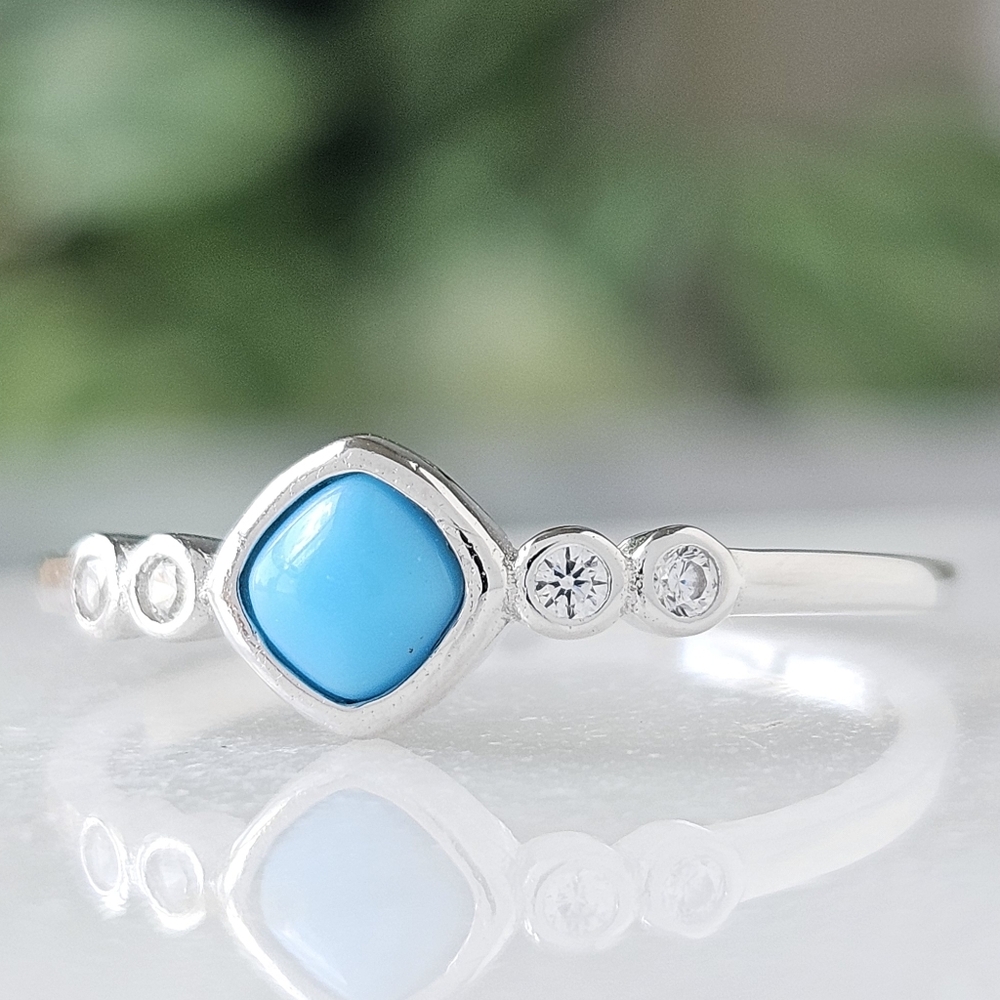 Dainty Sterling Silver ring, turquoise enamel heart stone - 925 Sterling Silver